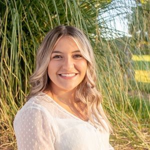 Meet your Posher, Sabrina